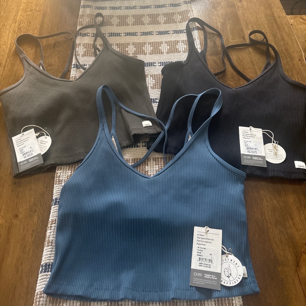 Vuori set of 3 Large rib crop tank